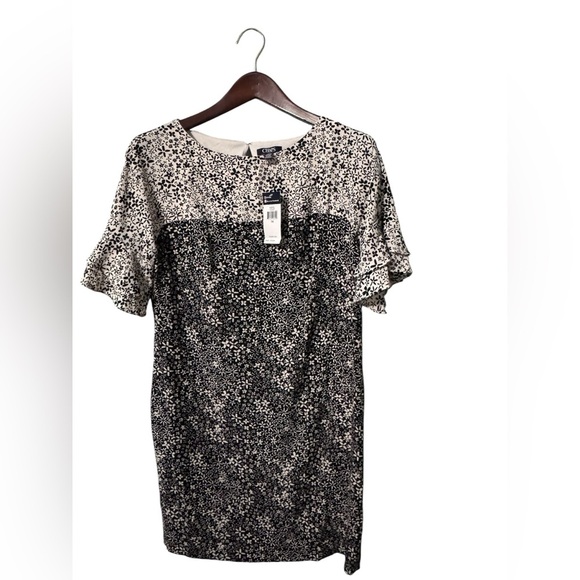 Chaps Dresses & Skirts - 🔥NWT Chaps Monochrome Floral Pattern Dress Retails for $100 Size 14